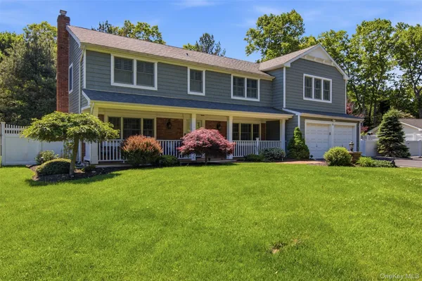 $979,000 | 6 Sussex Lane, Stony Brook, NY 11790