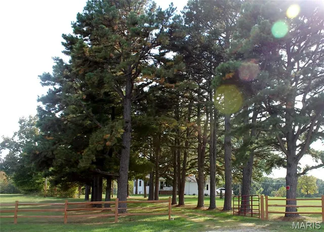 $842,500 | 180 Harris Road, Montgomery City, MO 63361