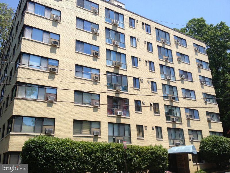 3901 Tunlaw Road Northwest, Unit 401 Washington, DC 20007 - Photo 1 of 16