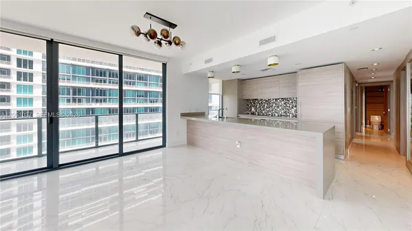 $6,000 | 1300 South Miami Avenue, Unit 3106, Miami, FL 33130