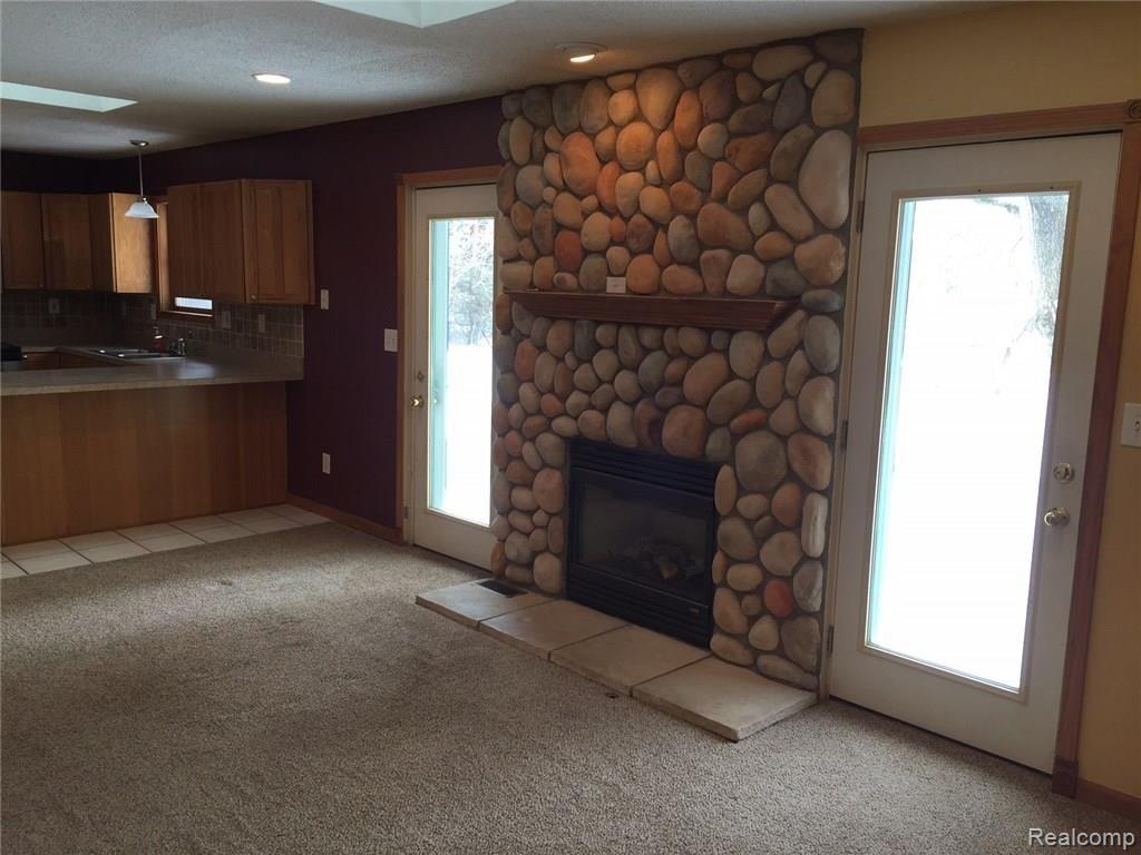 5477 West Coon Lake Road Howell, MI 48843 - Photo 6 of 37