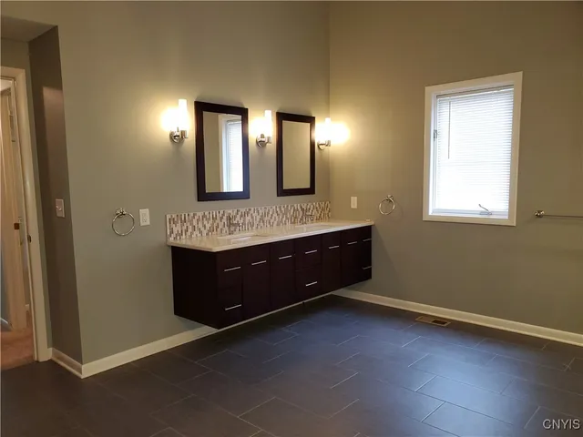 $3,500 | 7001 Tiffany Circle, De Witt, NY 13066