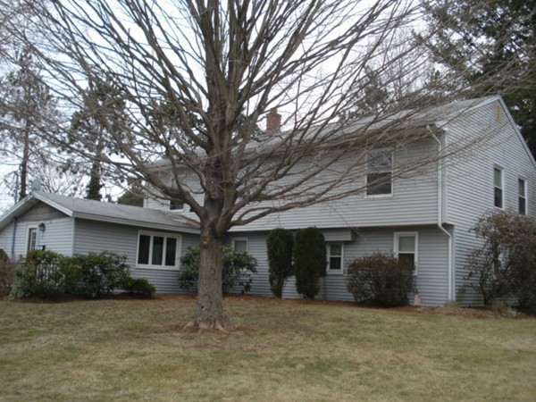 17 Louis Road Framingham, MA 01702 - Photo 1 of 11 Gallery Image 1