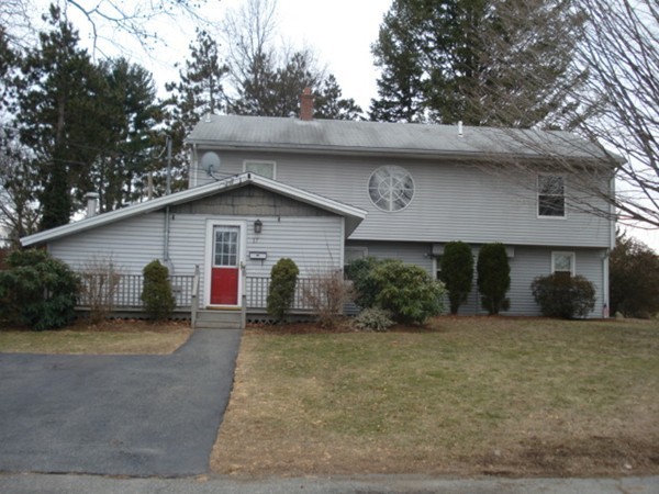 17 Louis Road Framingham, MA 01702 - Photo 2 of 11 Gallery Image 2
