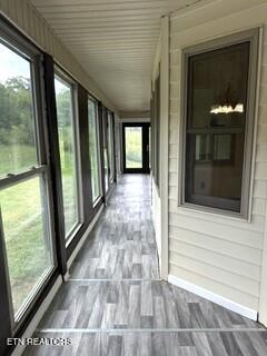 129 Pleasant Hill Road Sweetwater, TN 37874 - Photo 31 of 34 Sunroom