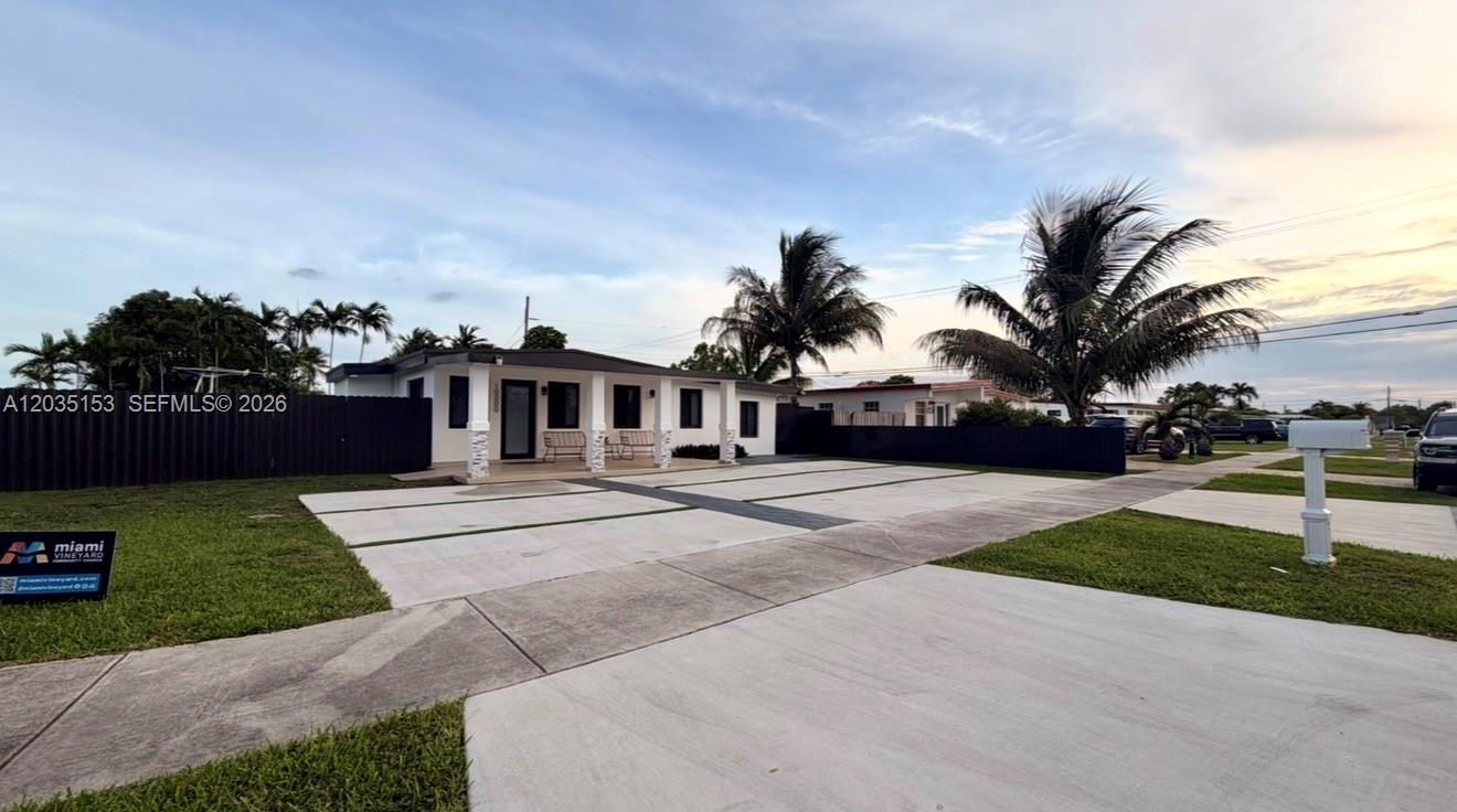 10000 Southwest 43rd Street Miami, FL 33165 - Photo 2 of 21