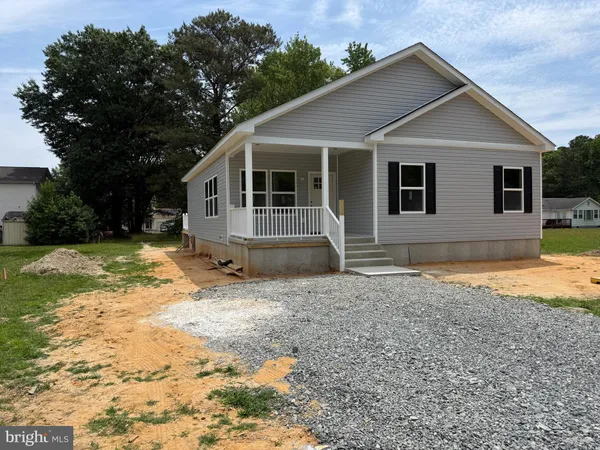 $295,000 | 157 Currioman Drive, Montross, VA 22520