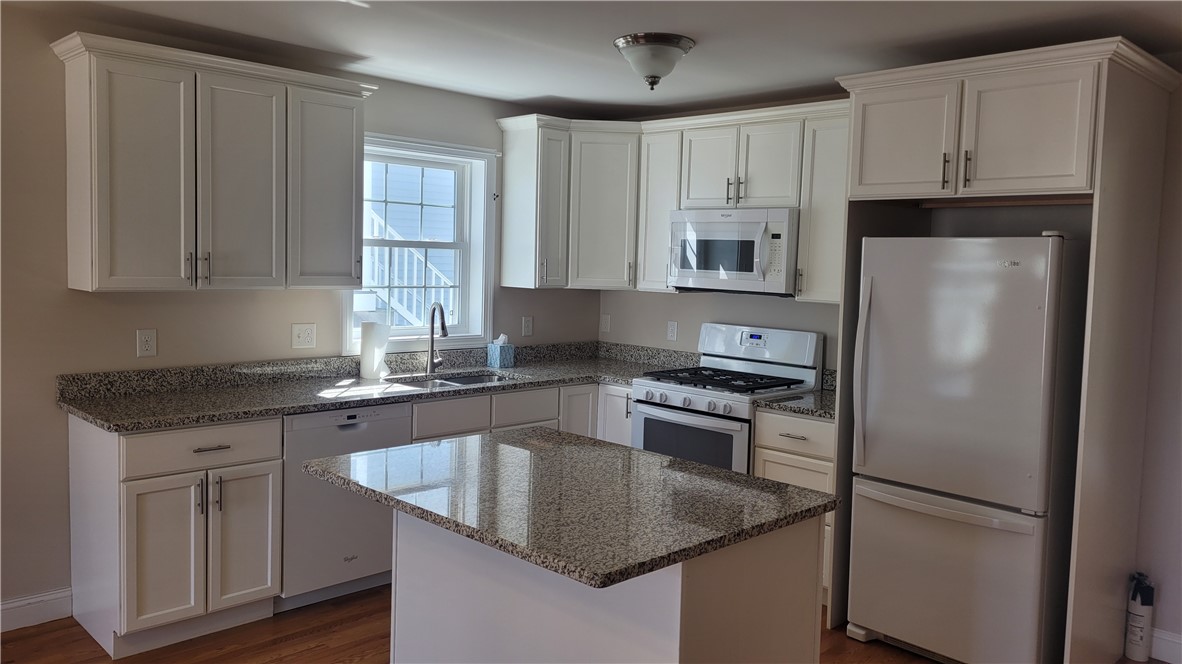 41 Crest View Road West Greenwich, RI 02817 - Photo 2 of 18