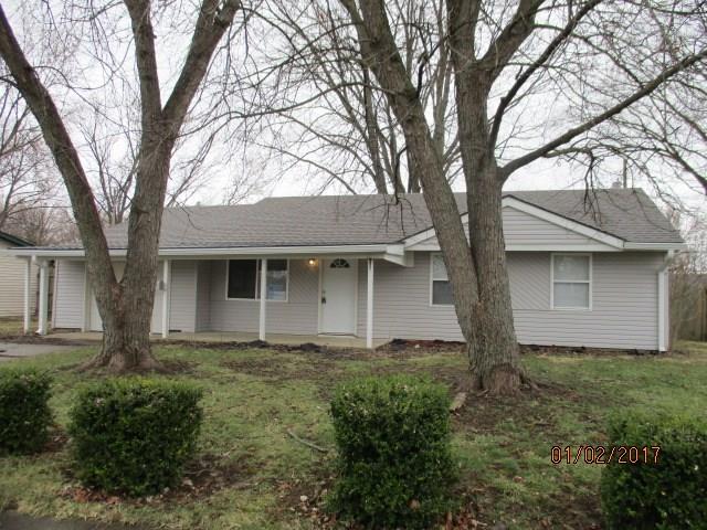 1990 Churchill Road Franklin, IN 46131 - Photo 3 of 18 Gallery Image 3