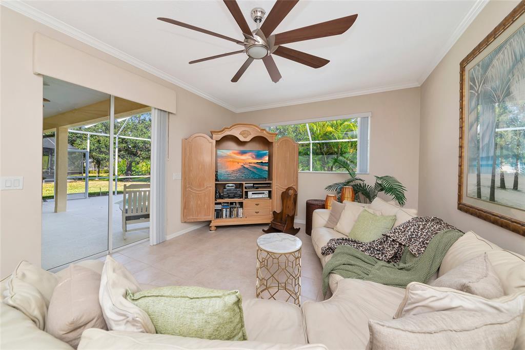 10937 Bluestem Circle Lakewood Ranch, FL 34202 - Photo 15 of 44