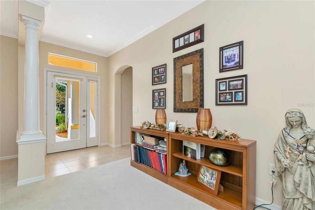 10937 Bluestem Circle Lakewood Ranch, FL 34202 - Photo 2 of 45