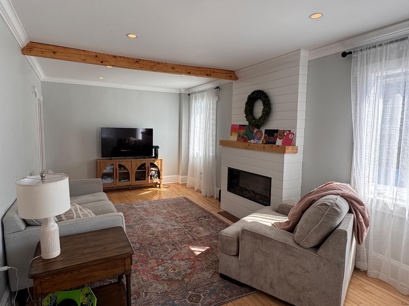 27 Dudley Street Presque Isle, ME 04769 - Photo 10 of 34 Living Room