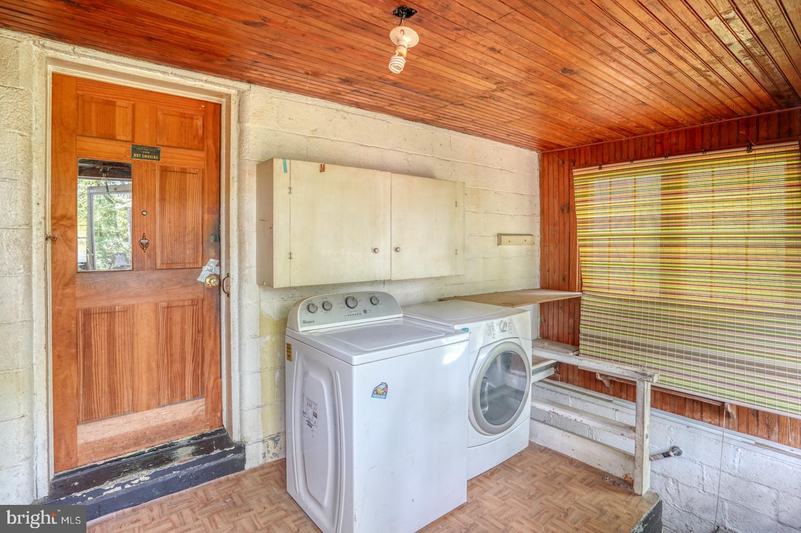 11599 Kibler Road Greensboro, MD 21639 - Photo 38 of 47 MAIN HOUSE LAUNDRY