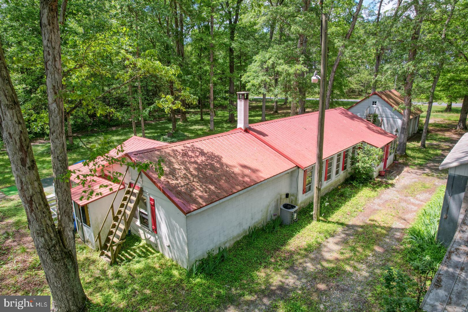 11599 Kibler Road Greensboro, MD 21639 - Photo 6 of 47 SIDE OF 1-BEDROOM RANCH