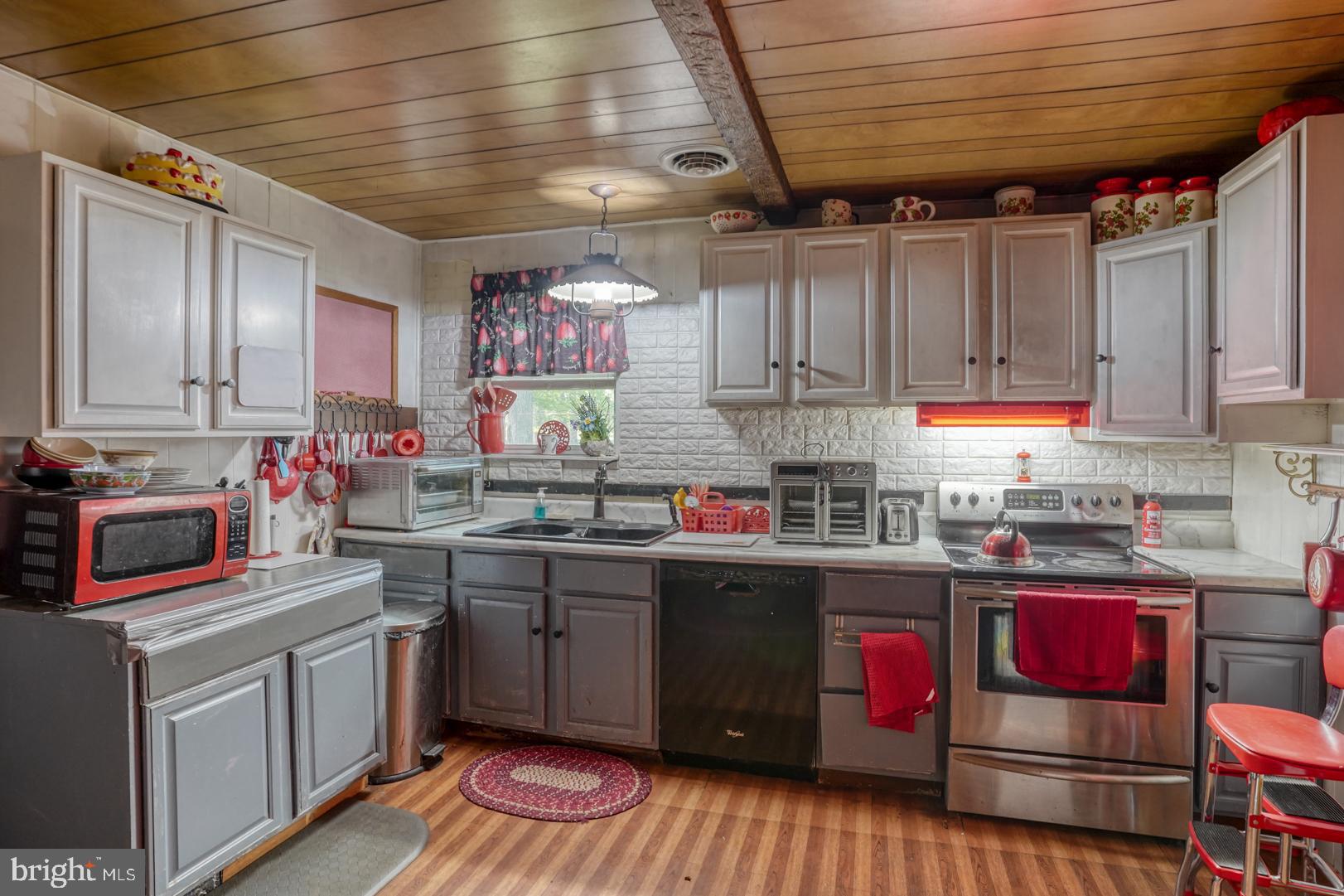 11599 Kibler Road Greensboro, MD 21639 - Photo 10 of 47 RANCH HOUSE KITCHEN