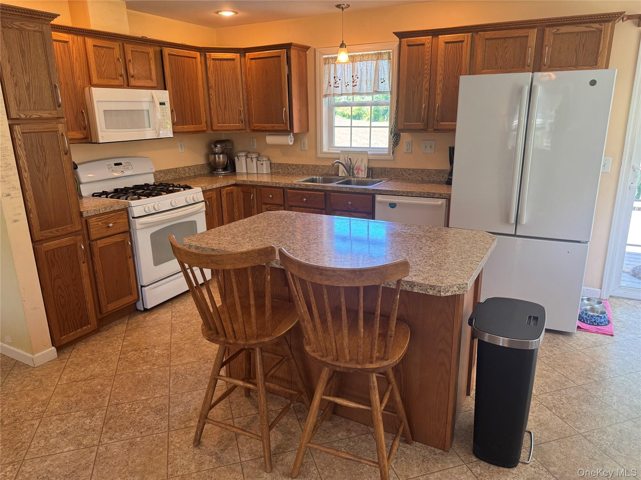 1556 Albany Post Road Wallkill, NY 12589 - Photo 14 of 28