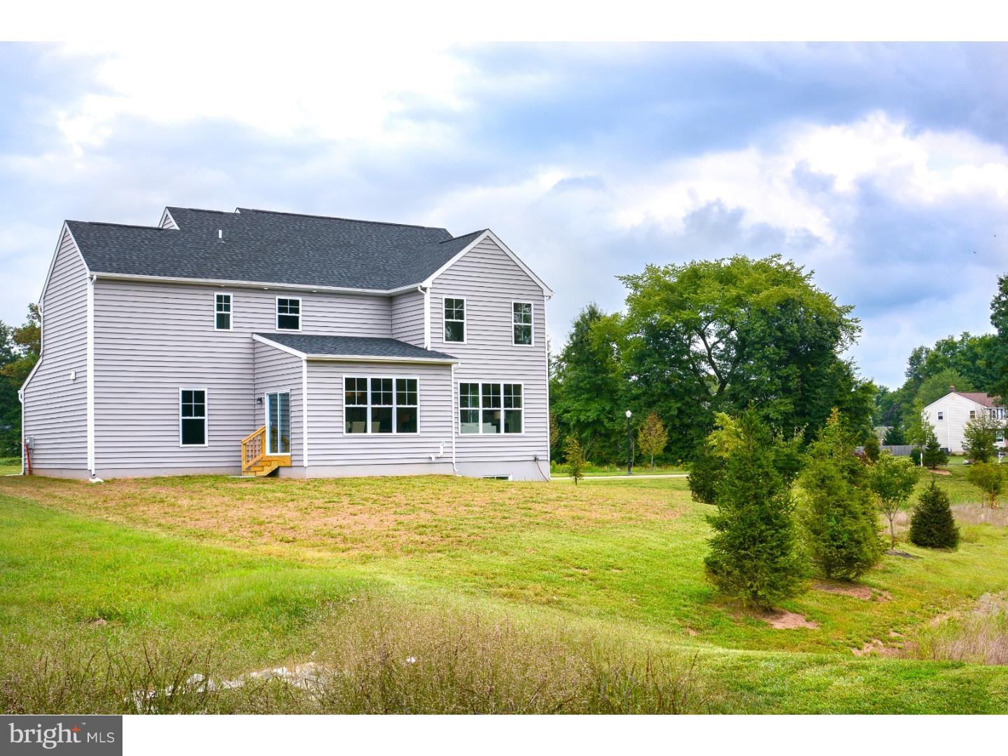 1640 Hedgewood Road Hatfield, PA 19440 - Photo 3 of 25 Gallery Image 3