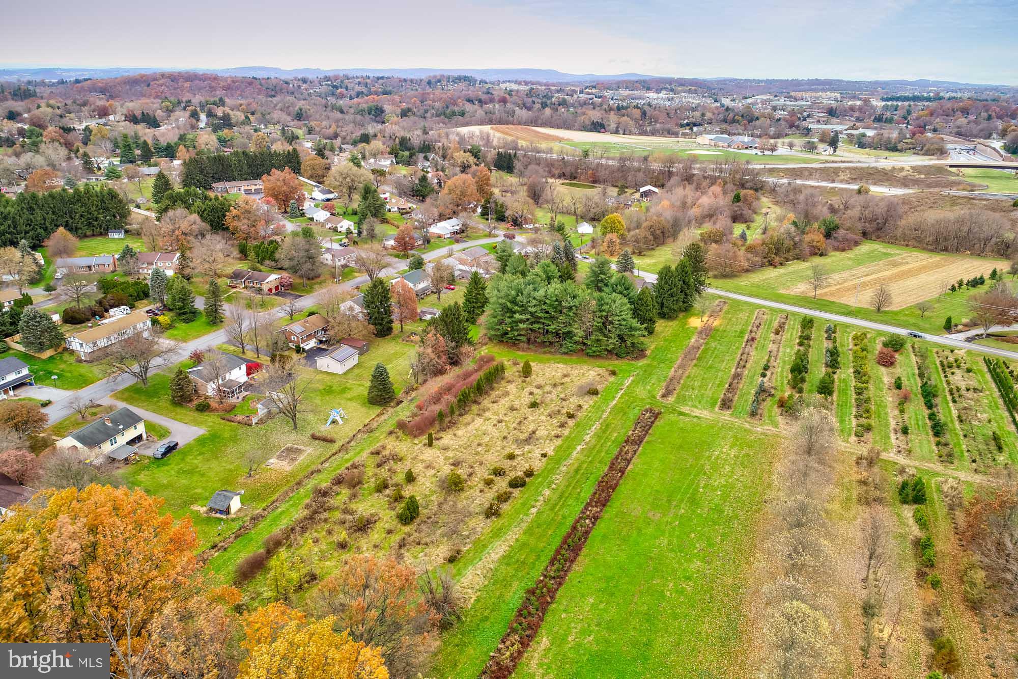 2439 Pine Grove Road York, PA 17403 - Photo 4 of 15