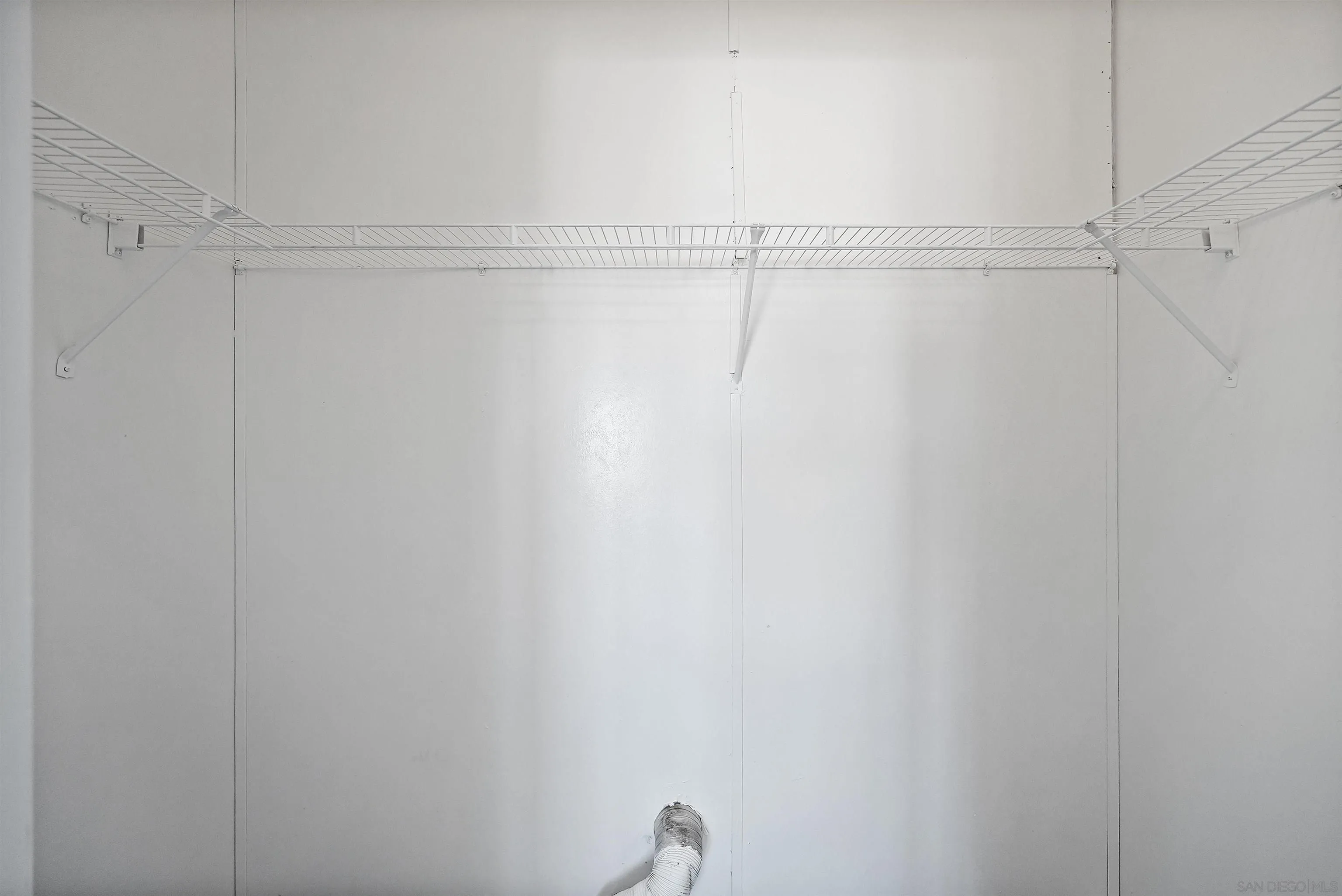 1455 Alturas Road, Unit SPC 18 Fallbrook, CA 92028 - Photo 14 of 50 a view of a room