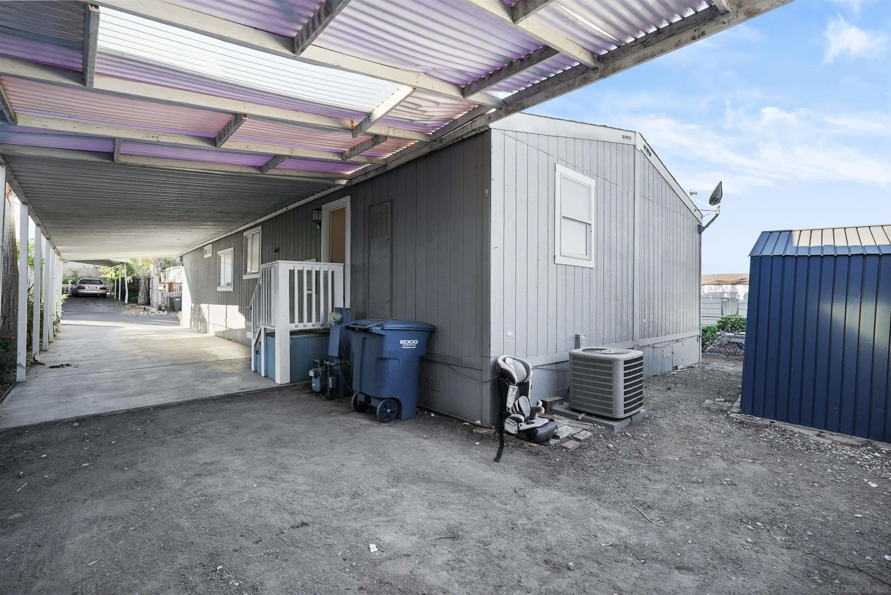 1455 Alturas Road, Unit SPC 18 Fallbrook, CA 92028 - Photo 27 of 50 a view of a garage room with furniture