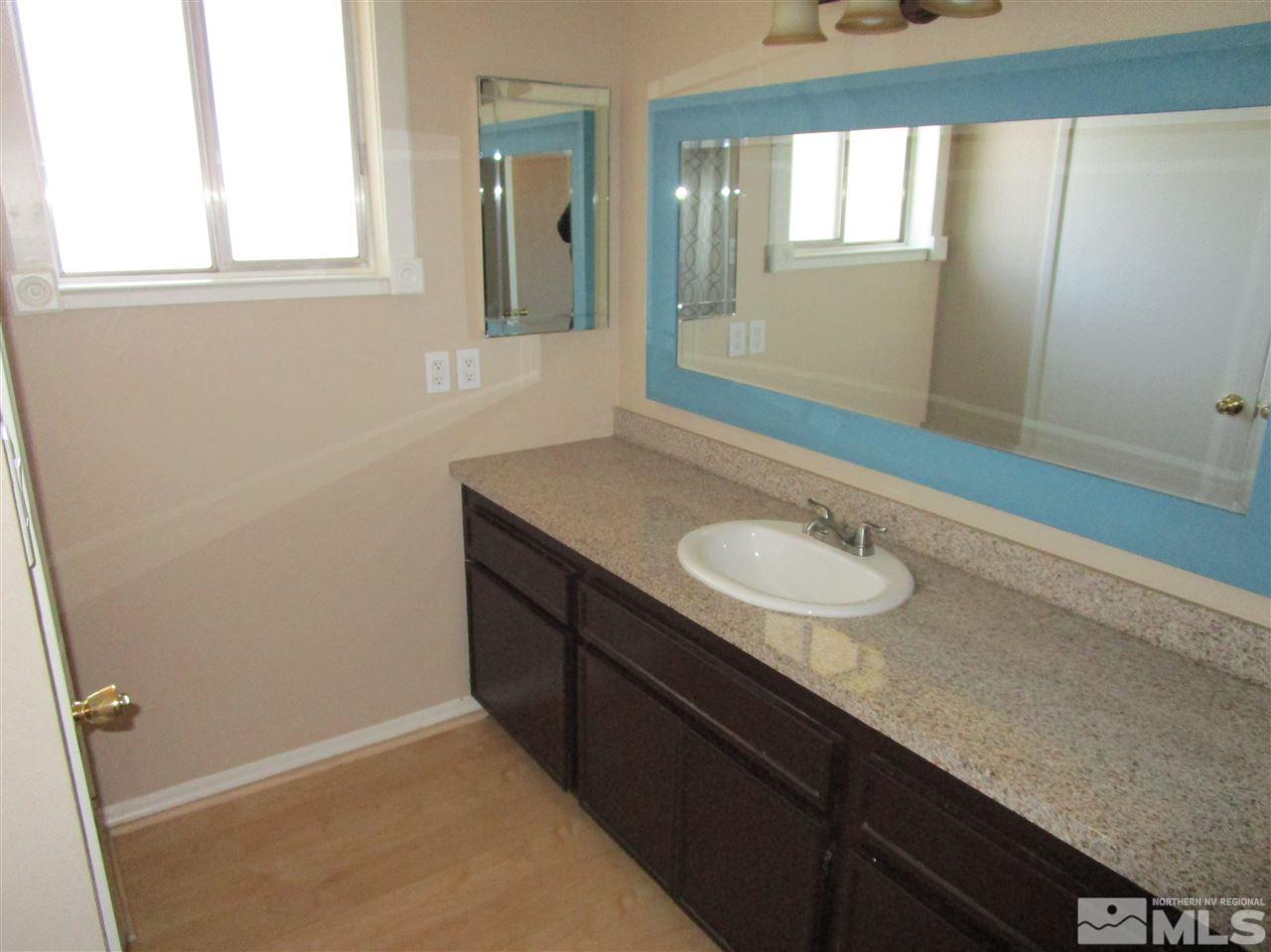 2416 Newcastle Way Reno, NV 89512 - Photo 11 of 17 Photo 11