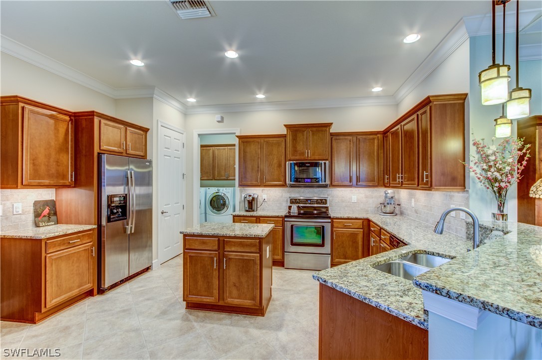 11297 Suffield Street Fort Myers, FL 33913 - Photo 4 of 20 Gallery Image 4