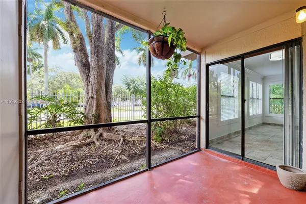 $2,050 | 10560 Southwest 156th Place, Unit 205, Miami, FL 33196