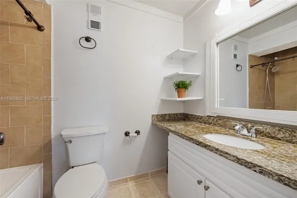 $2,050 | 10560 Southwest 156th Place, Unit 205, Miami, FL 33196