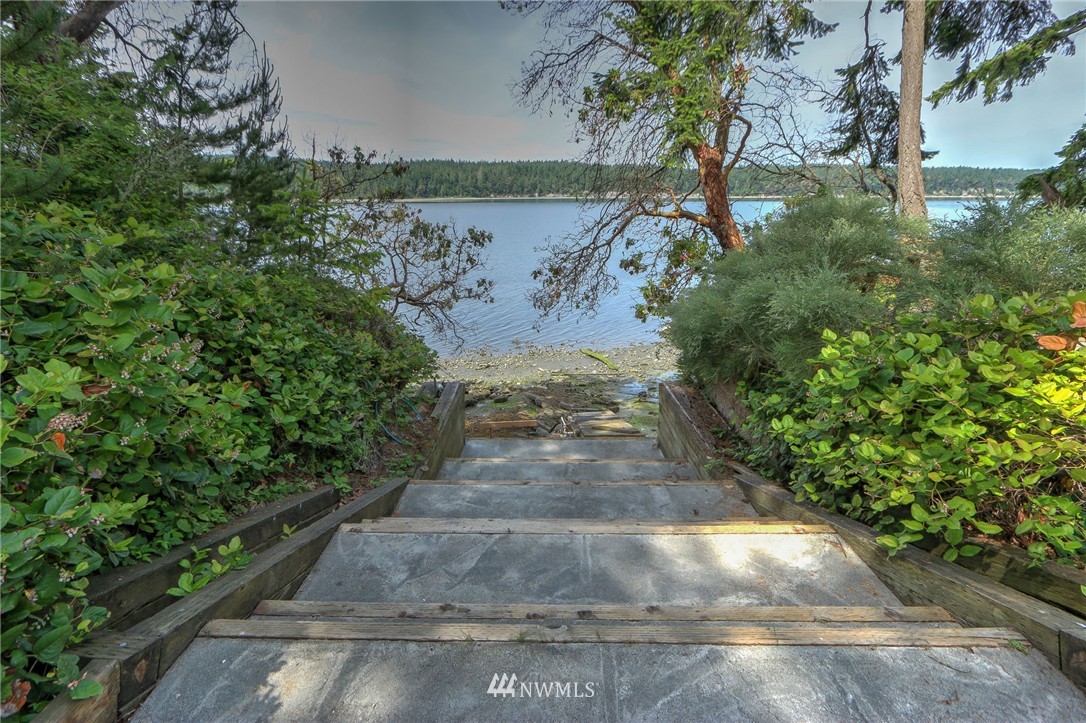 781 Griffith Point Road Nordland, WA 98358 - Photo 14 of 25