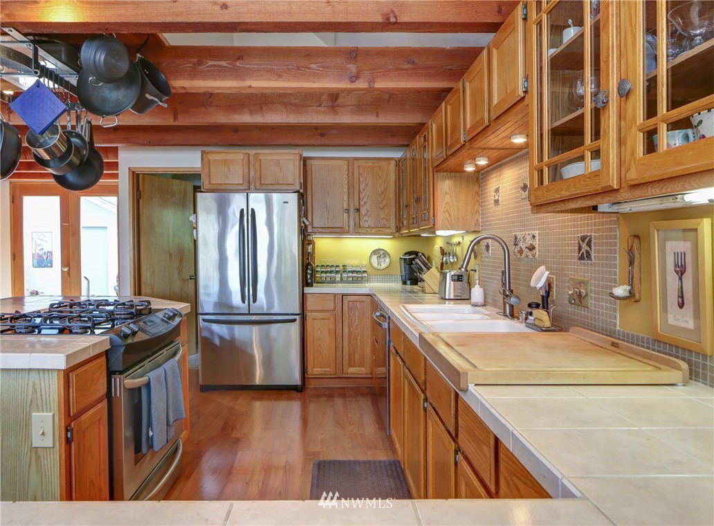 781 Griffith Point Road Nordland, WA 98358 - Photo 8 of 25