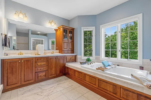 $1,599,900 | 11673 Irish Avenue North, Grant, MN 55082