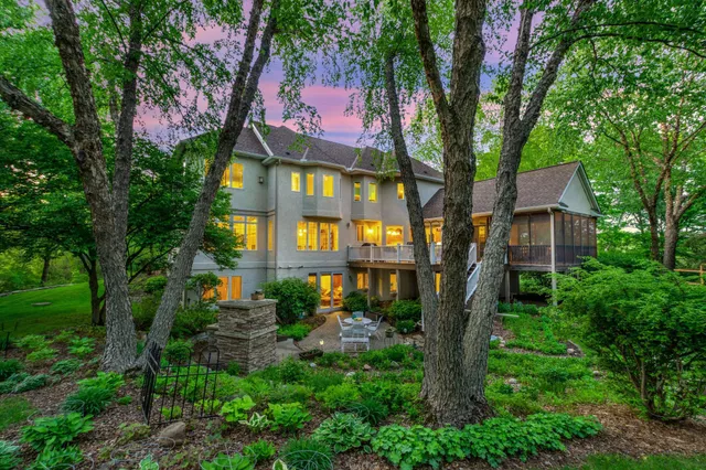 $1,599,900 | 11673 Irish Avenue North, Grant, MN 55082