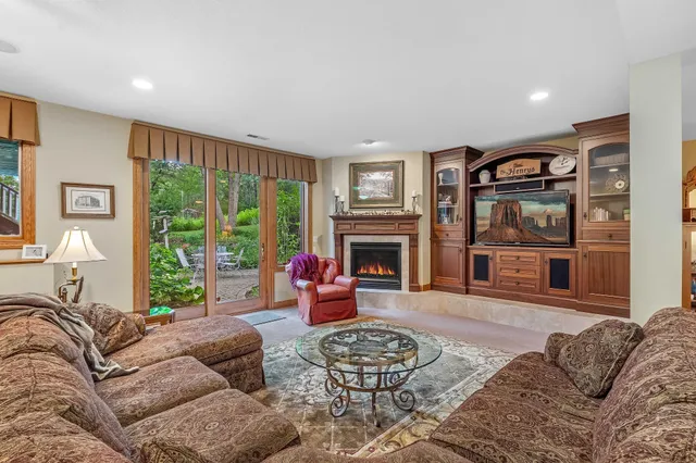 $1,599,900 | 11673 Irish Avenue North, Grant, MN 55082