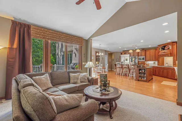 $1,599,900 | 11673 Irish Avenue North, Grant, MN 55082