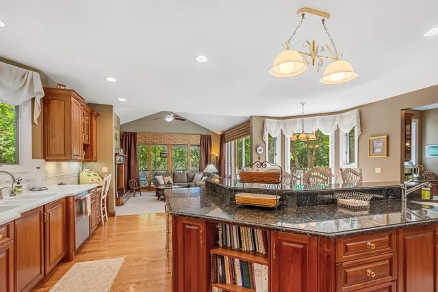 $1,599,900 | 11673 Irish Avenue North, Grant, MN 55082