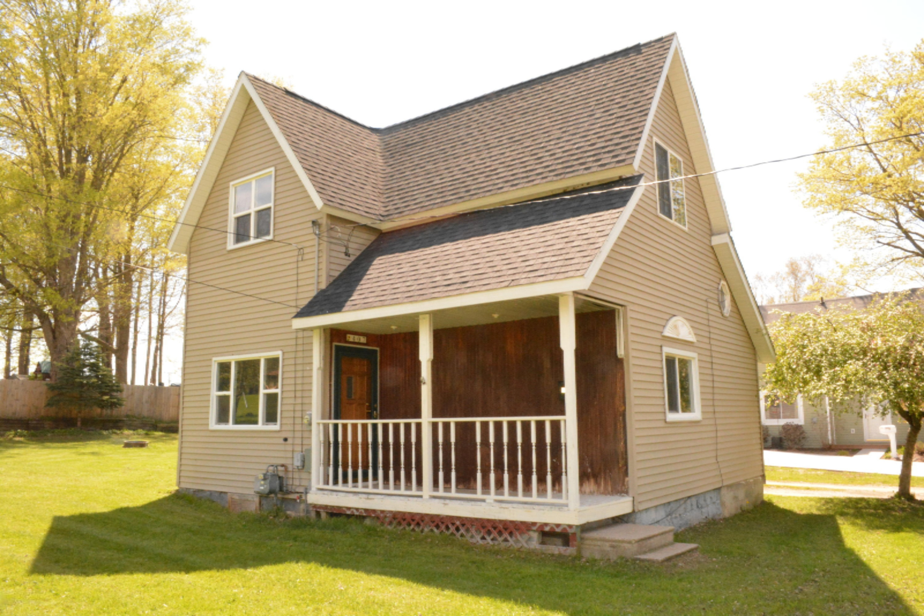 407 Beulah Street Belding, MI 48809 - Photo 1 of 10 077