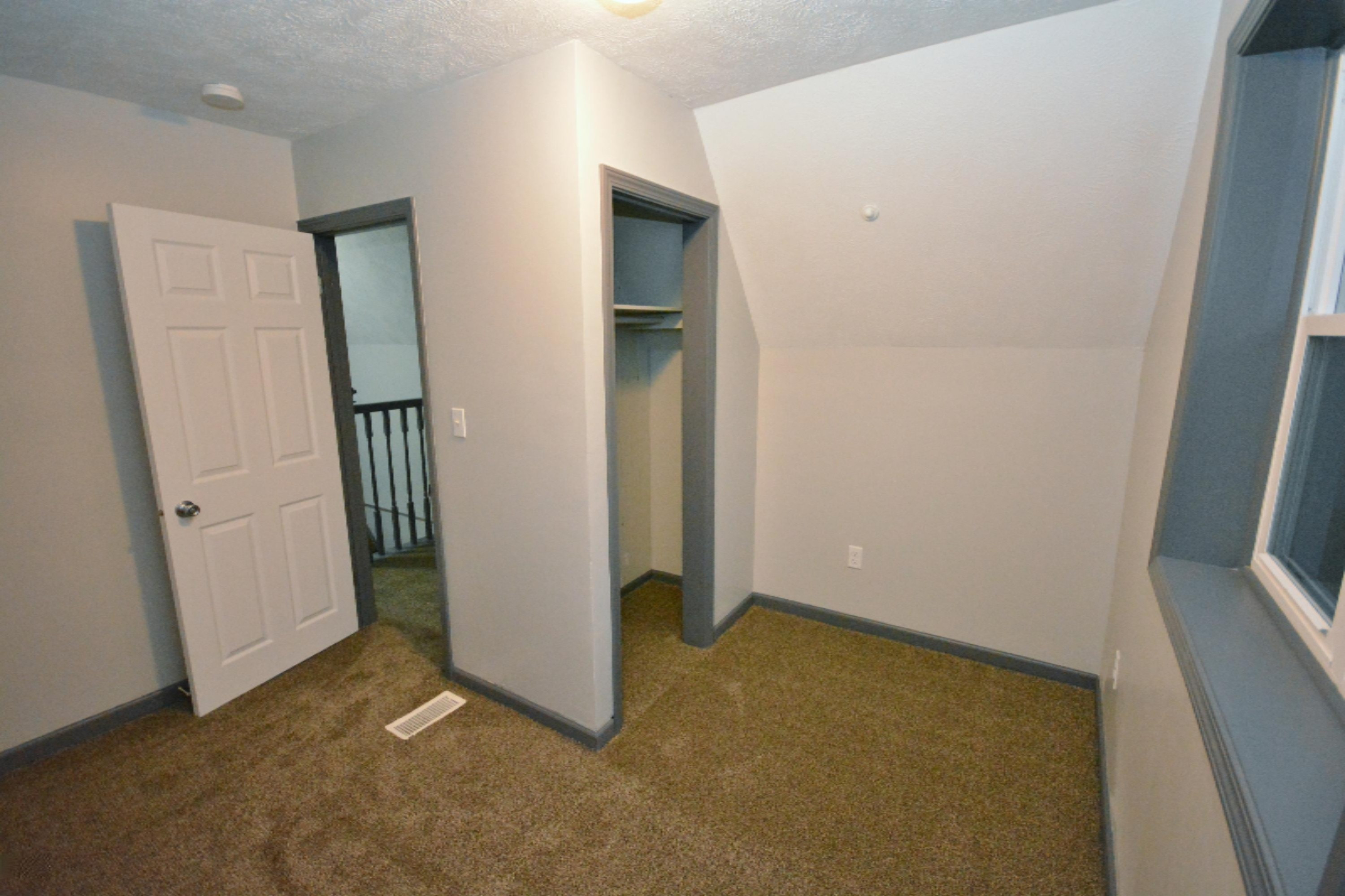 407 Beulah Street Belding, MI 48809 - Photo 7 of 10 DSC_0310