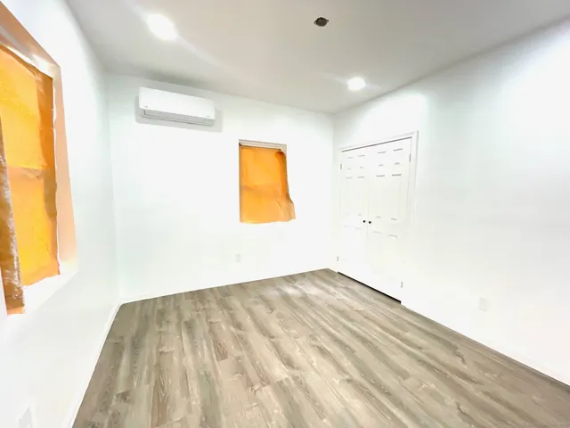 $2,250 | 32 Lester Street, Ansonia, CT 06401