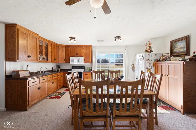 $349,900 | 11757 East 1000 South, Upland, IN 46989