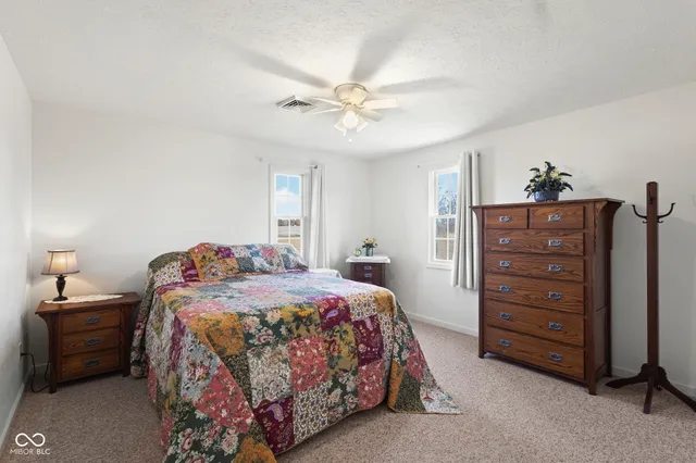 $349,900 | 11757 East 1000 South, Upland, IN 46989