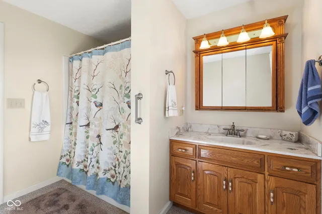 $349,900 | 11757 East 1000 South, Upland, IN 46989