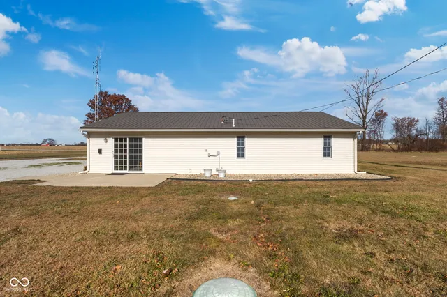 $349,900 | 11757 East 1000 South, Upland, IN 46989