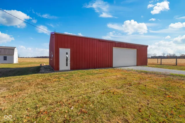 $349,900 | 11757 East 1000 South, Upland, IN 46989