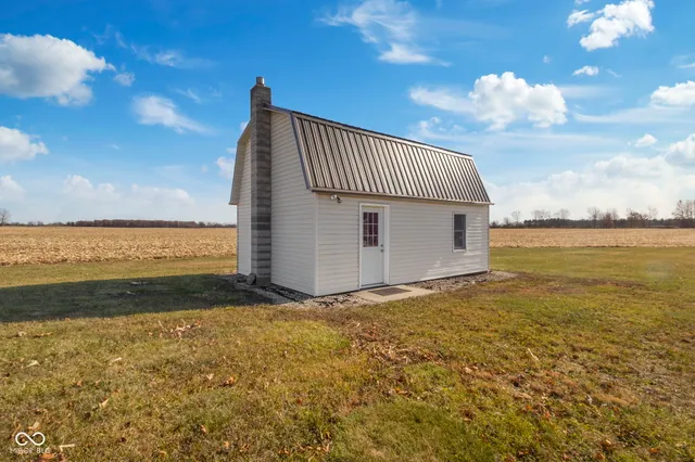 $349,900 | 11757 East 1000 South, Upland, IN 46989