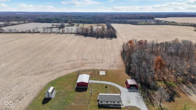 $349,900 | 11757 East 1000 South, Upland, IN 46989