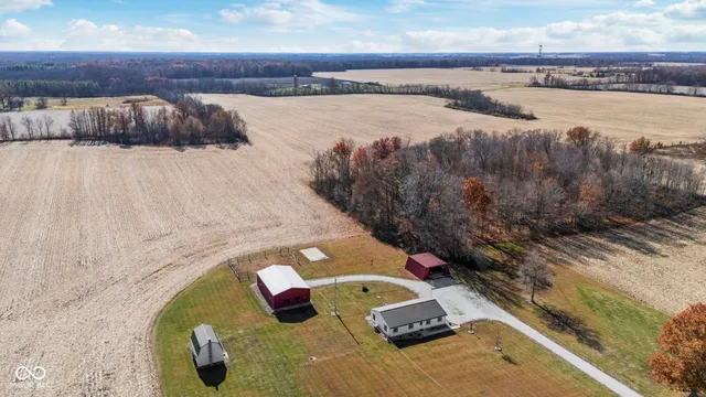 $349,900 | 11757 East 1000 South, Upland, IN 46989