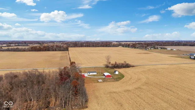 $349,900 | 11757 East 1000 South, Upland, IN 46989