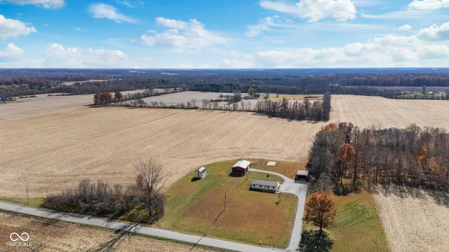 $349,900 | 11757 East 1000 South, Upland, IN 46989