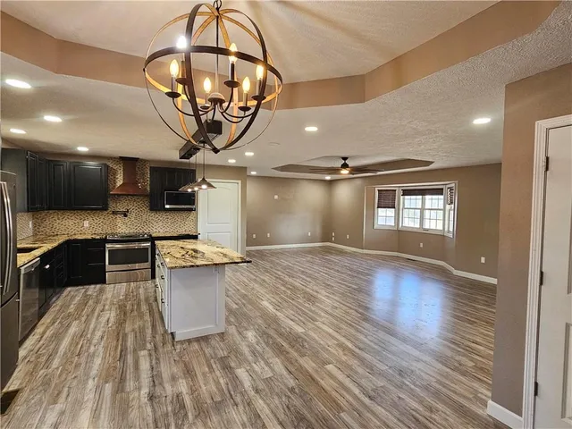 $524,900 | 4215 320 Road, El Dorado Springs, MO 64744