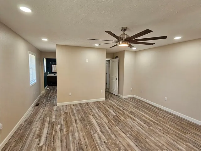 $524,900 | 4215 320 Road, El Dorado Springs, MO 64744